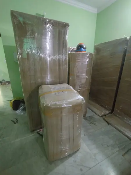 Refrigerator packed for shifting